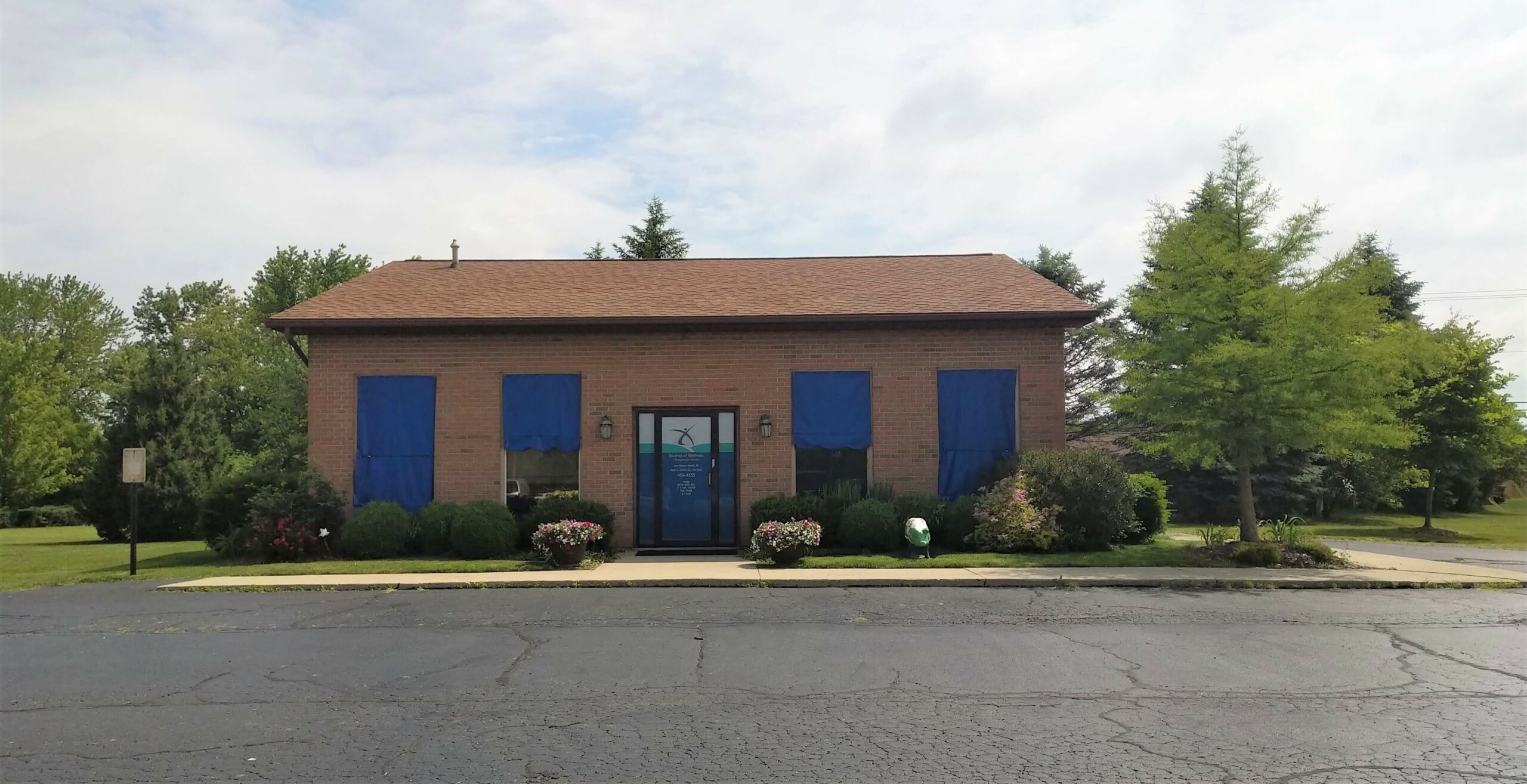 Essence of Wellness Chiropractic Office picture blue shades